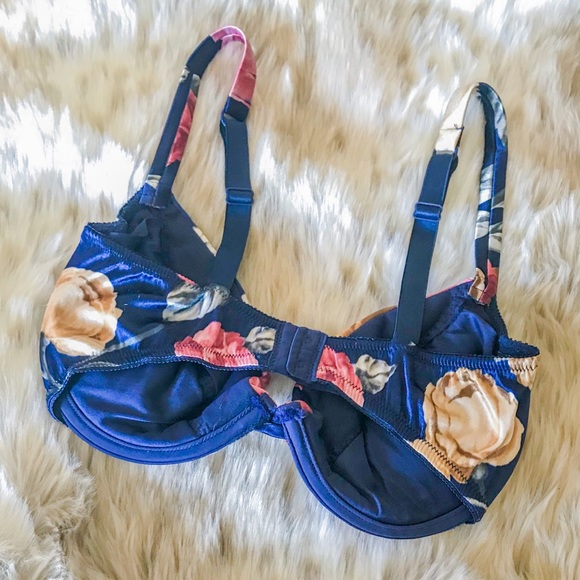 Victoria’s Secret Silky Floral Bra - Picture 2 of 4